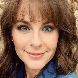 Meet your Posher, Shelly